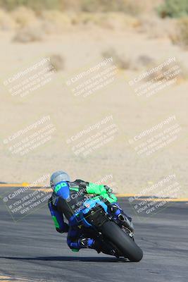 media/Dec-05-2024-Racers Edge (Thu) [[e102e0690b]]/3-B Group/Session 1 Turn 8 Backside/